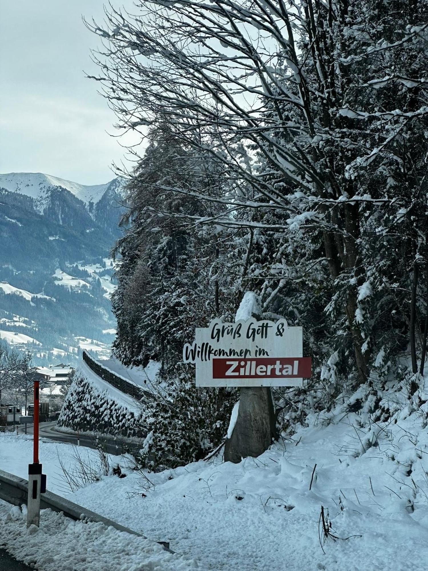 Hotel Cafe-Zillertal Strass im Zillertal Exterior photo